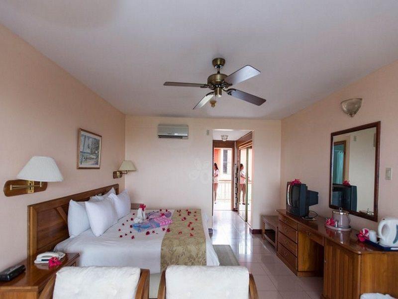 Le Grand Courlan Spa Resort Adults Only Black Rock Экстерьер фото